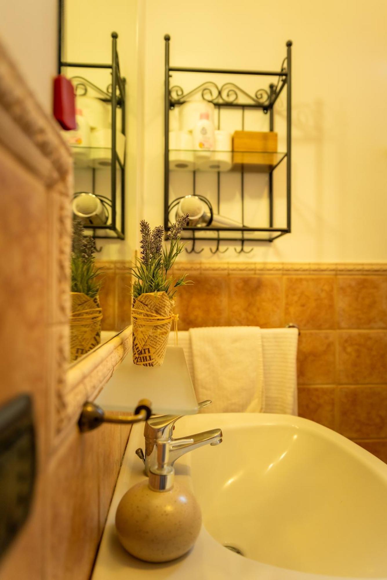 L'Antico Vigneto Hotel Marino Luaran gambar